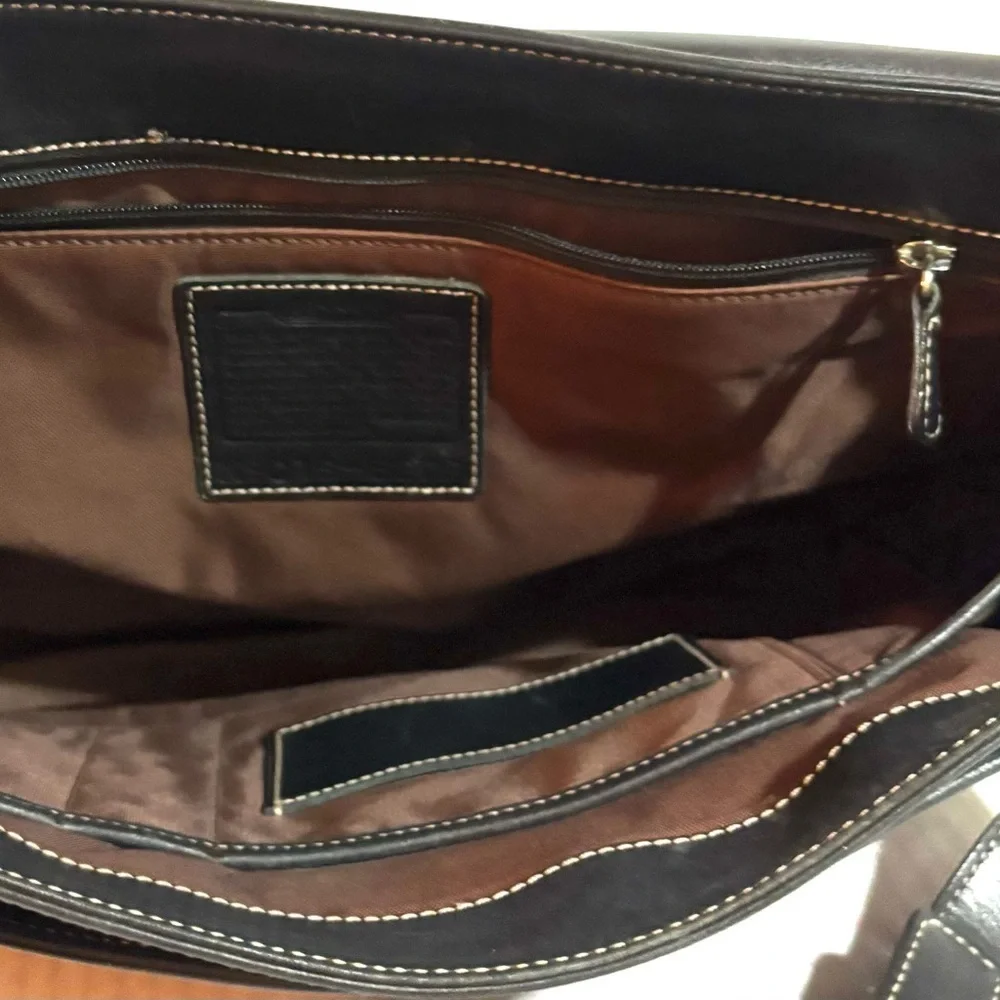 Coach vintage unisex Black Leather briefcase, Messenger Bag